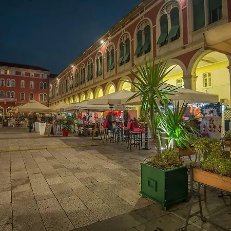 Tiny Dream - Old Town *